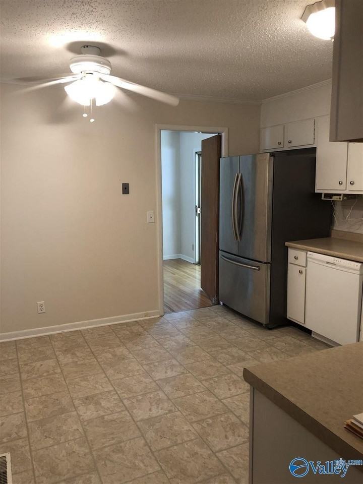 3129 Mcdow Ave Nw - Photo 3 of 19