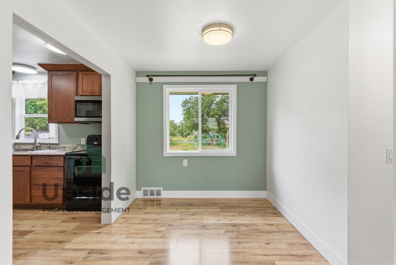 8719 E Valleyway Ave #1 - Photo 7 of 45