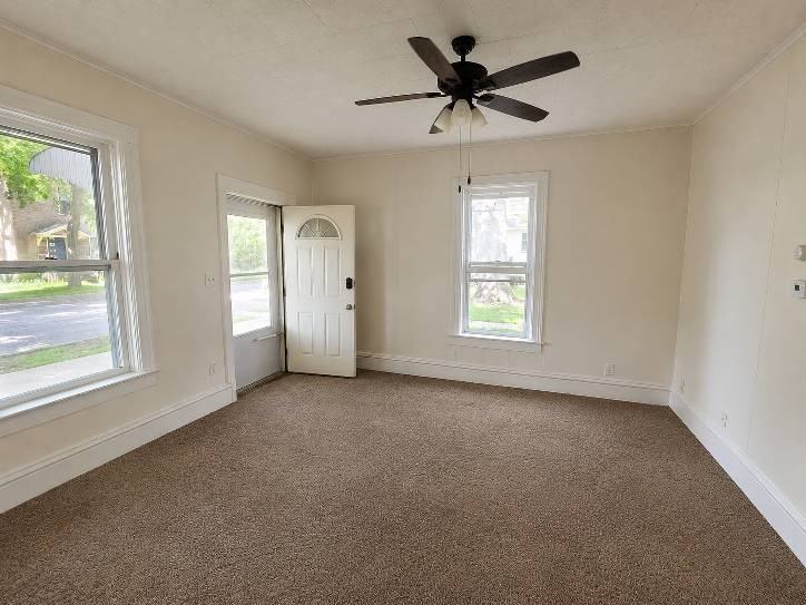 734 Jackson St Lowr - Photo 3 of 6