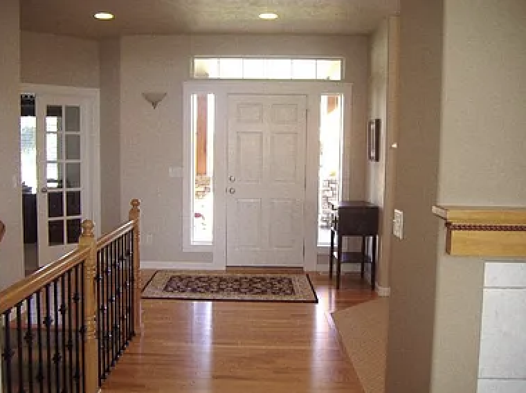 3415 W Mallard Ave #1 - Photo 2 of 4