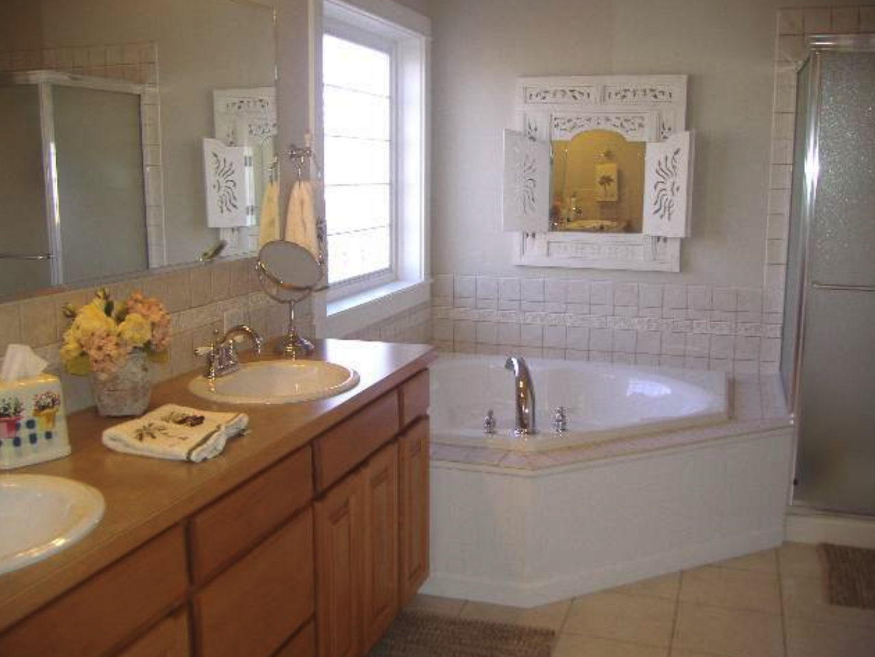 3415 W Mallard Ave #1 - Photo 4 of 4
