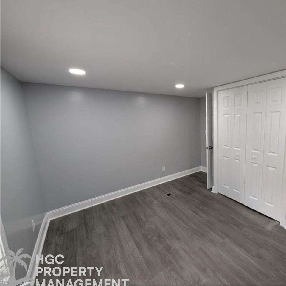 344 Wilshire Dr #1 - Photo 6 of 25