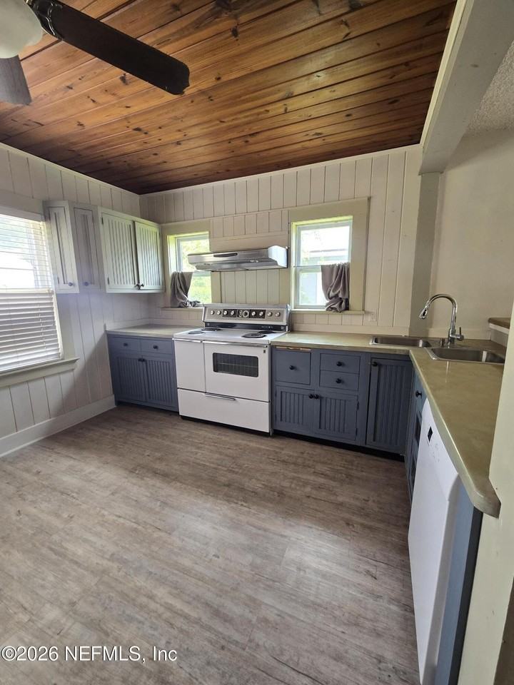 1822 Inwood Ter - Photo 6 of 23
