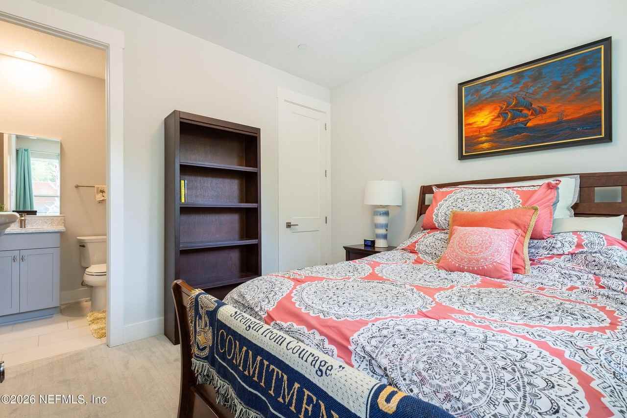 1624 Piazza Pl - Photo 7 of 34