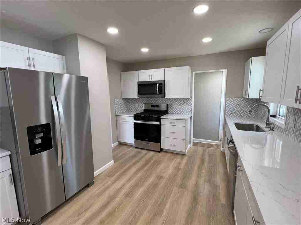 7326 Dell Haven Dr - Photo 5 of 19