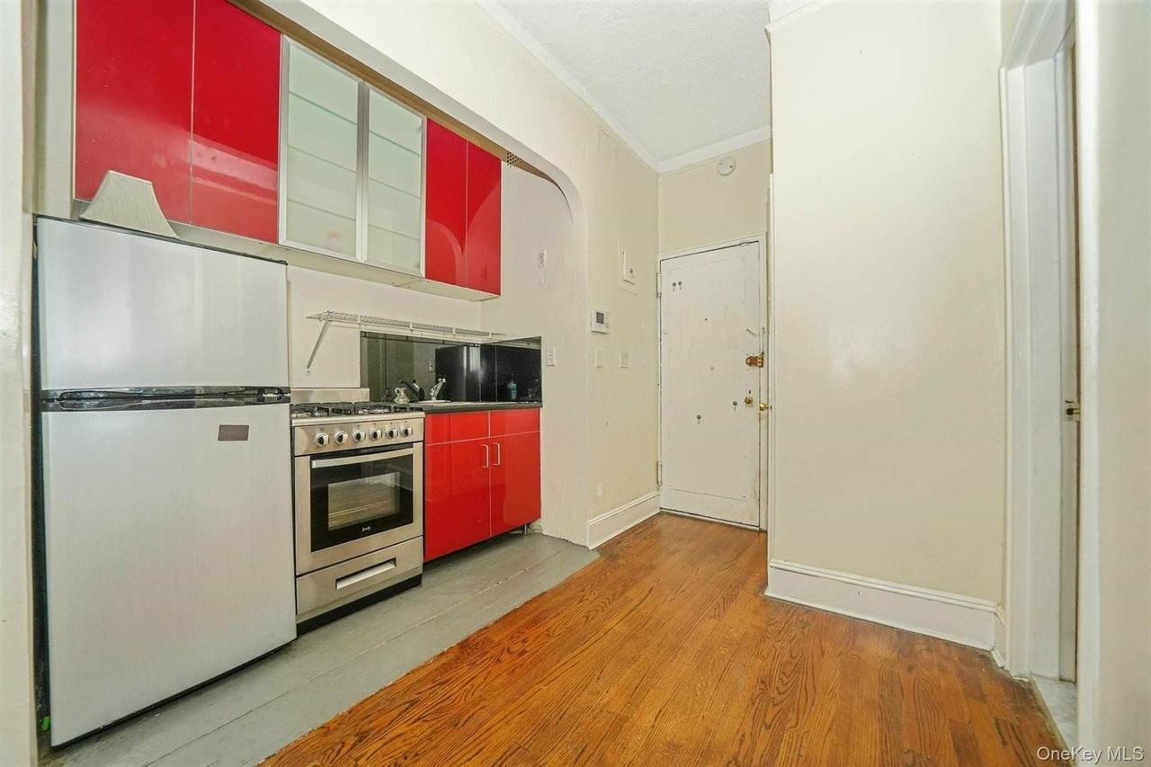 363 3rd Ave #2B - Photo 7 of 12