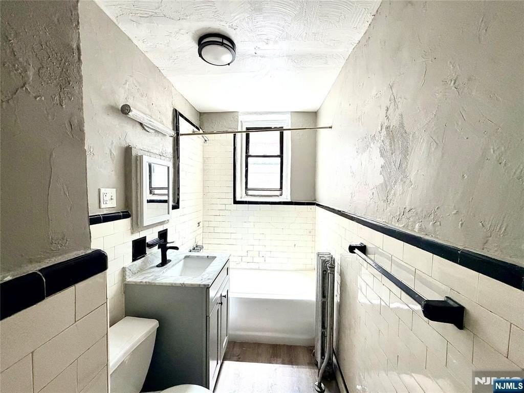 17 Elwood Pl #103 - Photo 7 of 10