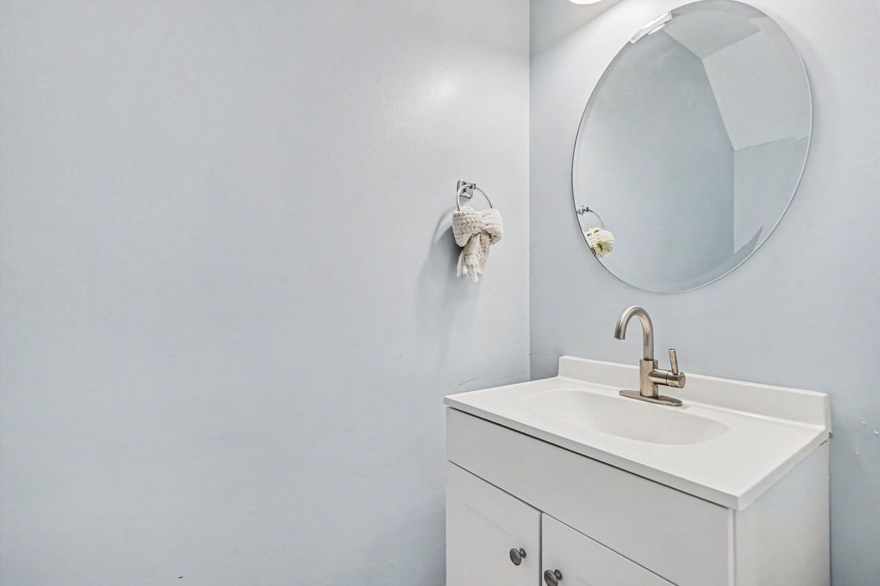 3238 Summercroft Ln #1 - Photo 4 of 11