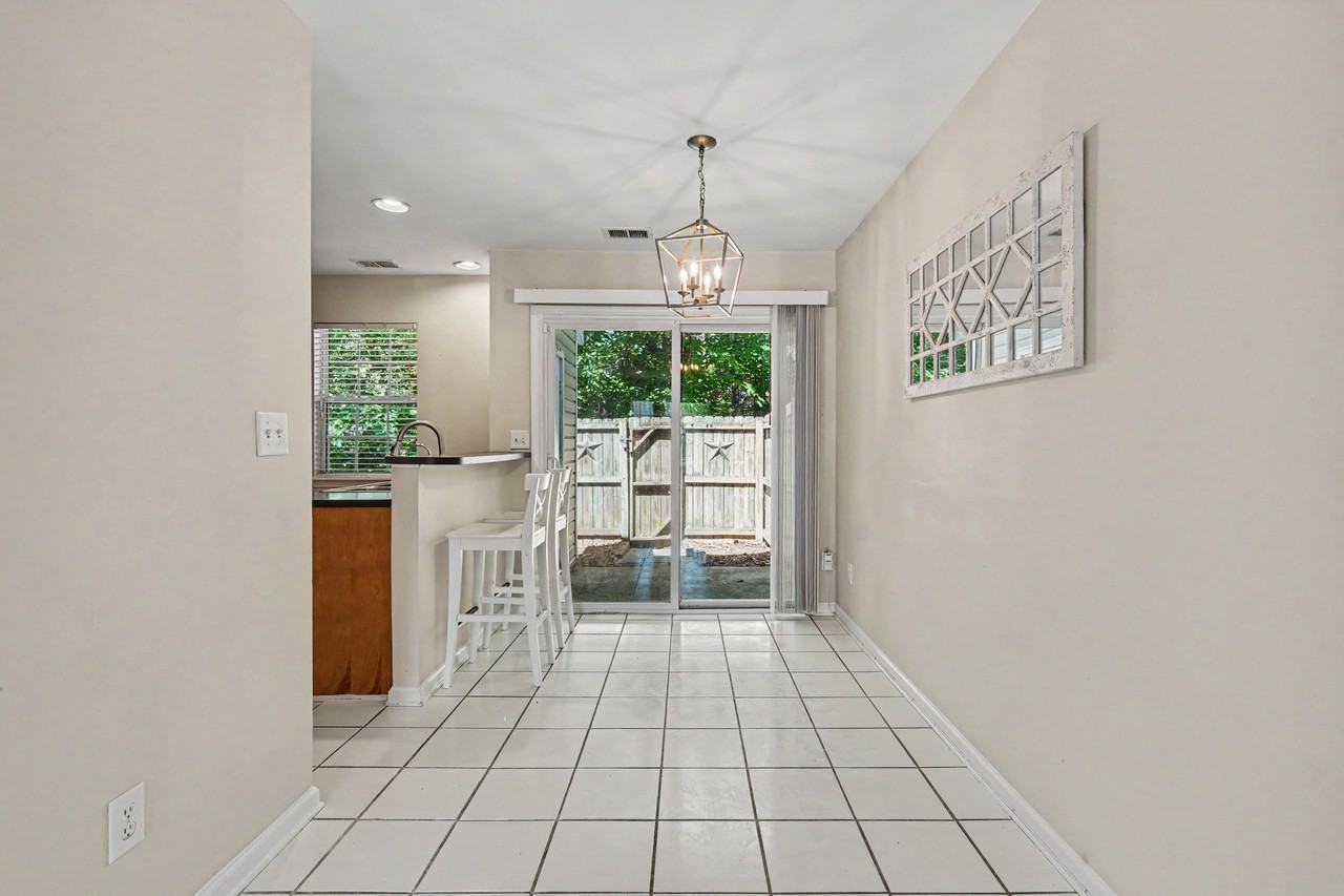 3238 Summercroft Ln #1 - Photo 5 of 11
