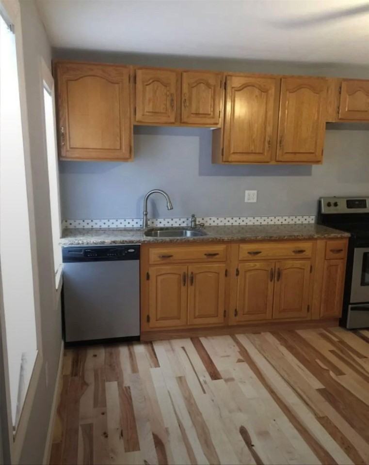 147 N State St #3 - Photo 6 of 15