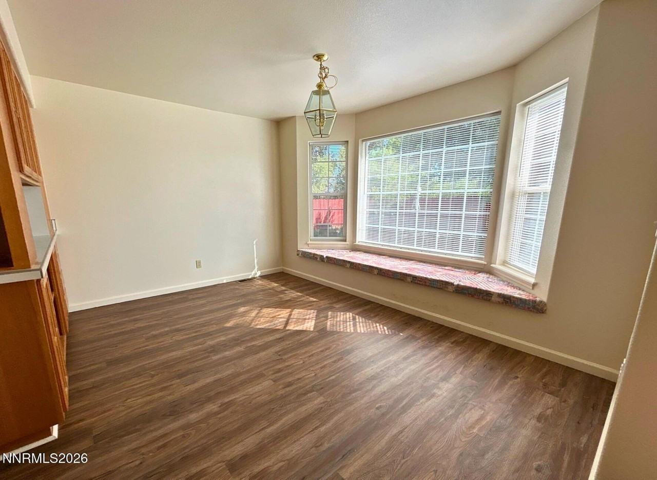 1227 Green Valley Dr - Photo 6 of 21