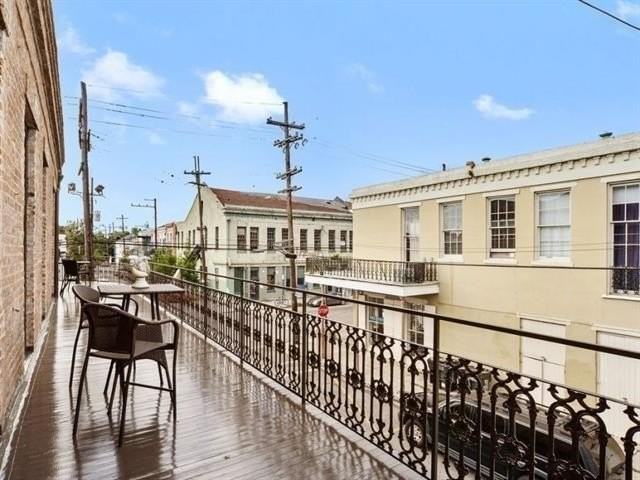 1900 Magazine St #C - Photo 6 of 10