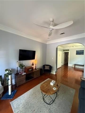 535 Bouny St - Photo 4 of 33