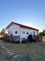 featured image of 925 Honeysuckle Ln #A