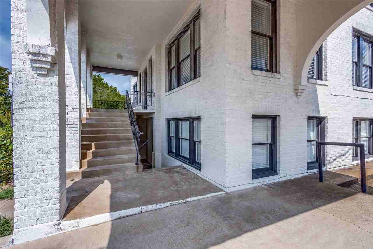 2309 Wesley St #D - Photo 2 of 16