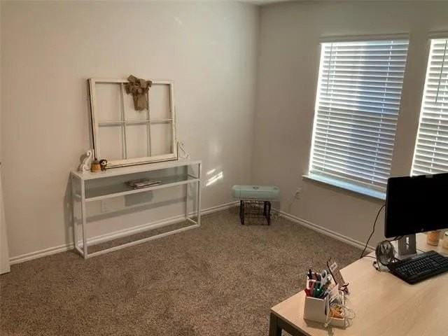 2626 Fieldcrest Ln - Photo 2 of 22