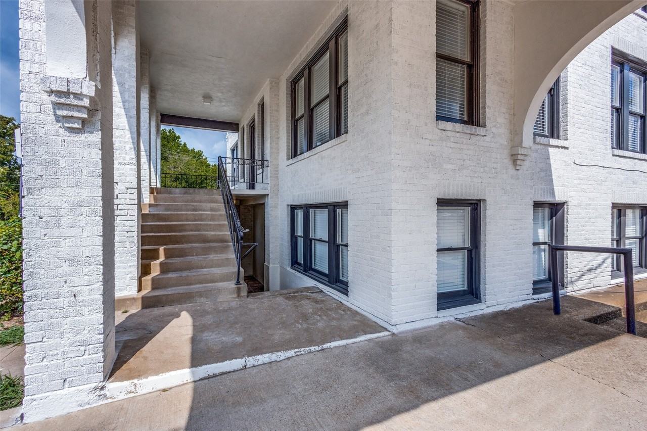 2309 Wesley St #A - Photo 2 of 20