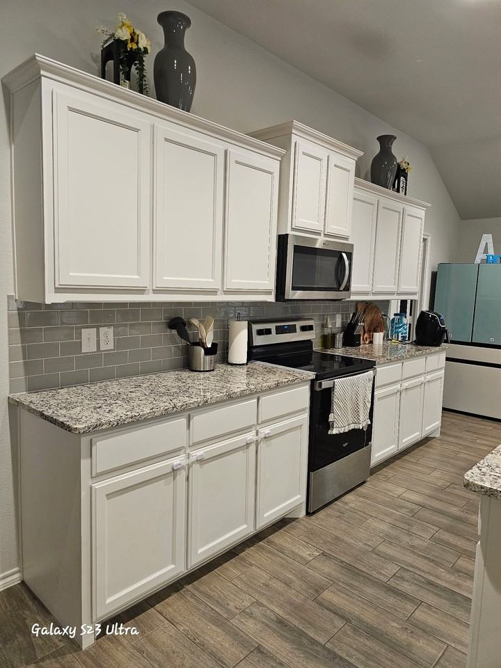 5740 Brookville Dr - Photo 4 of 15
