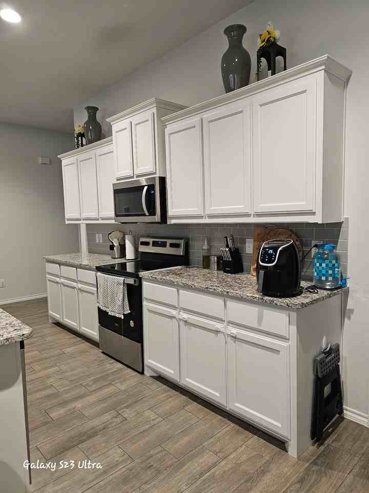 5740 Brookville Dr - Photo 5 of 15