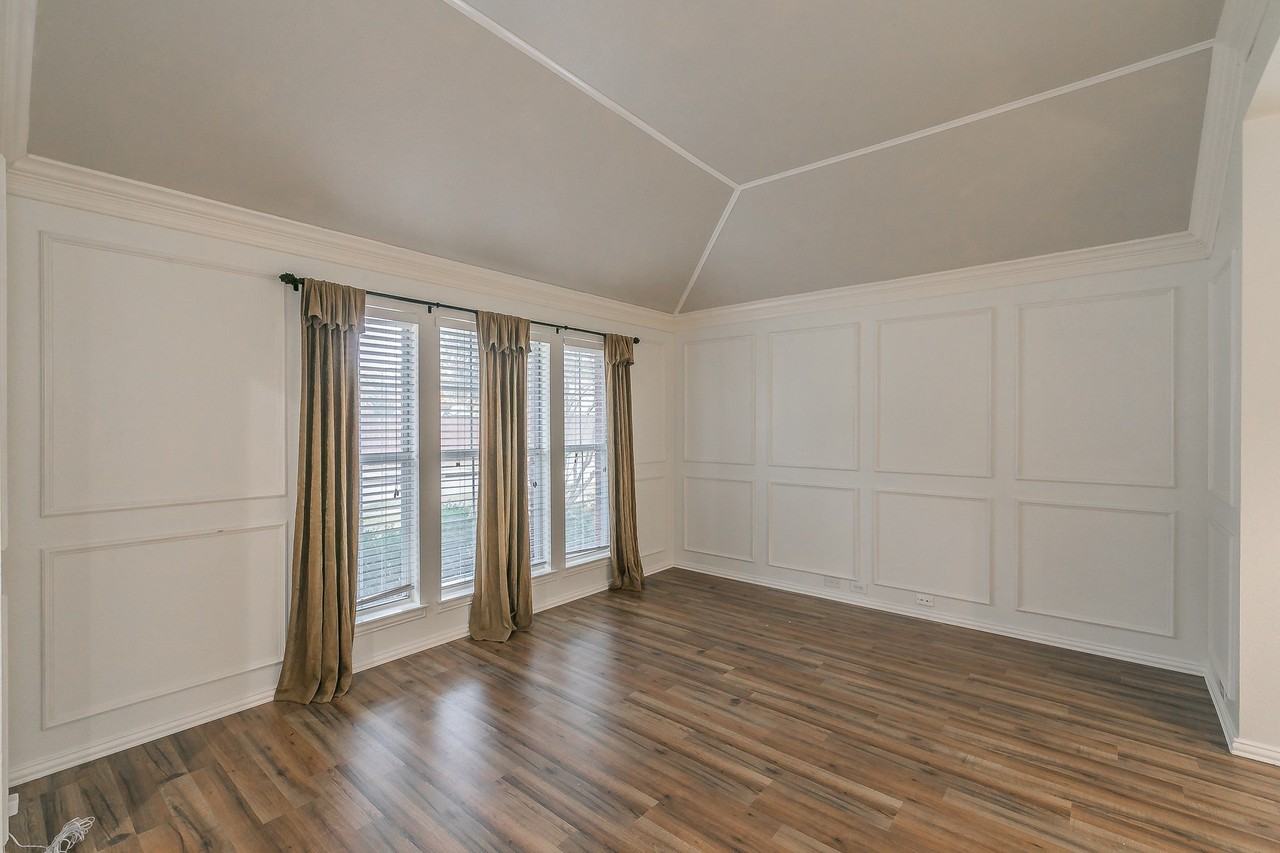 4633 Baldwin Ln - Photo 7 of 38