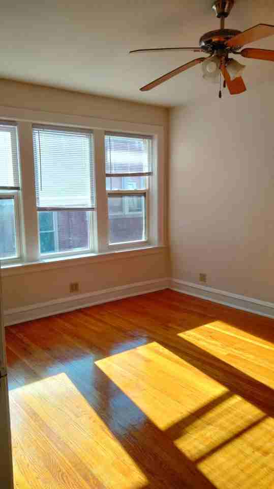 3121 W Foster Ave #3