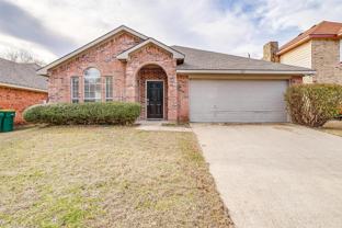 927 Simon Dr - Photo 1 of 1