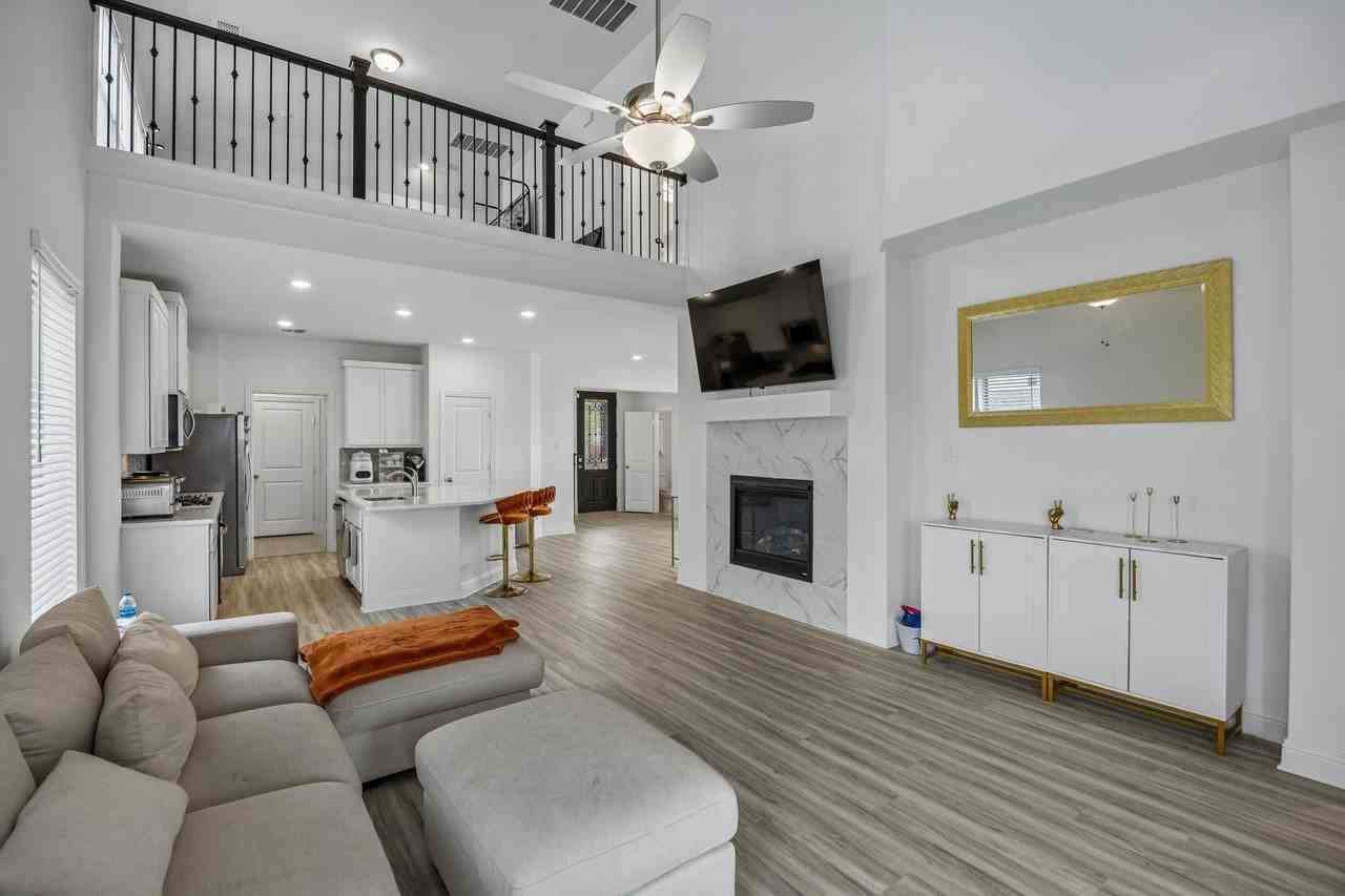 4101 Valley Mills Dr - Photo 7 of 36