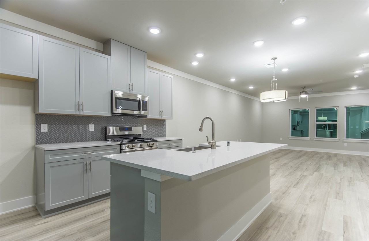 3325 Norris St - Photo 5 of 22