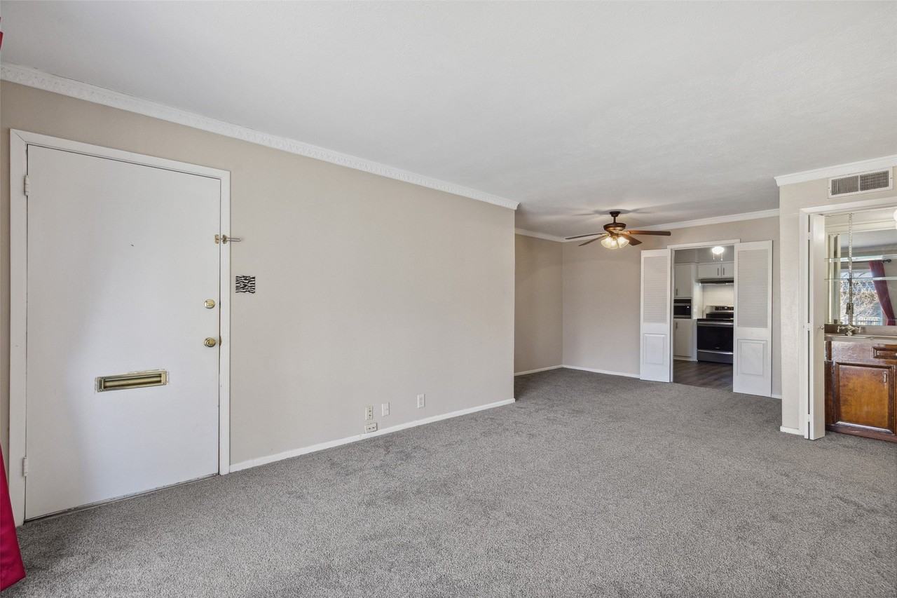 7918 Royal Ln #212 - Photo 3 of 24