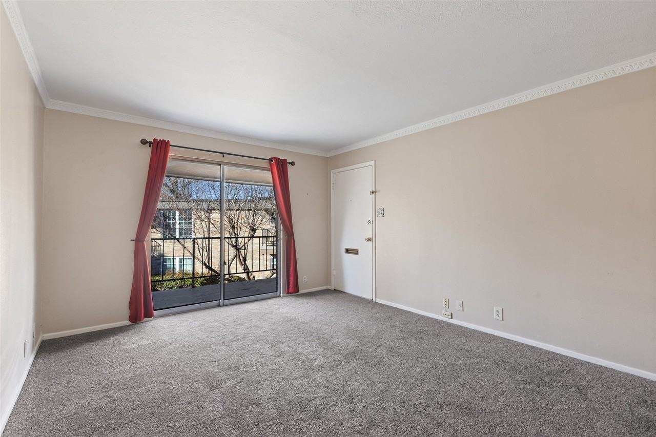 7918 Royal Ln #212 - Photo 4 of 24