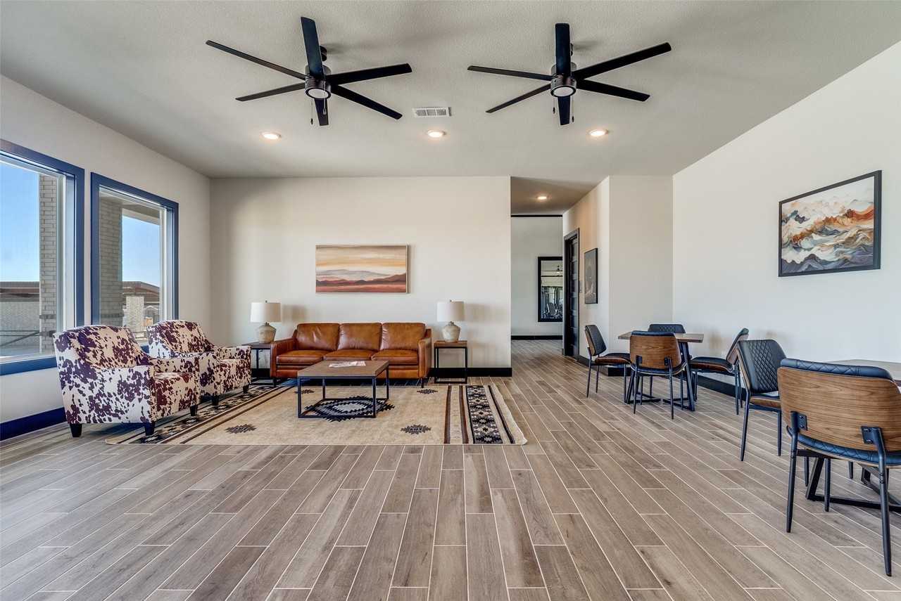 13589 Gunsmoke Ln - Photo 7 of 10