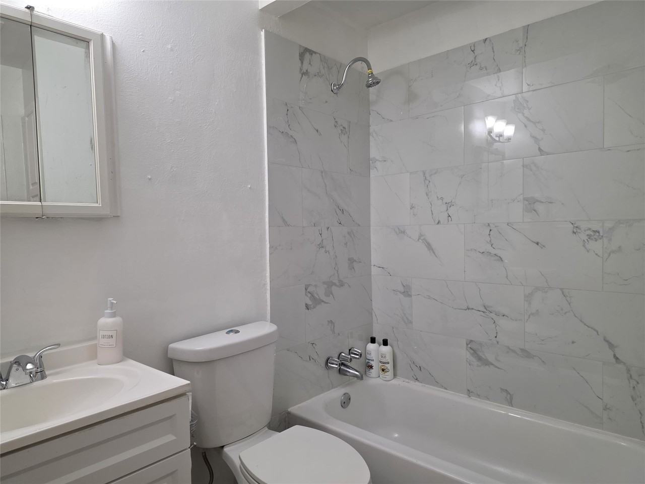 853 Broadway Ave #A - Photo 6 of 6
