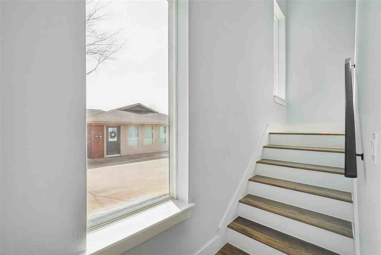 341 Bryan St #3101 - Photo 5 of 27