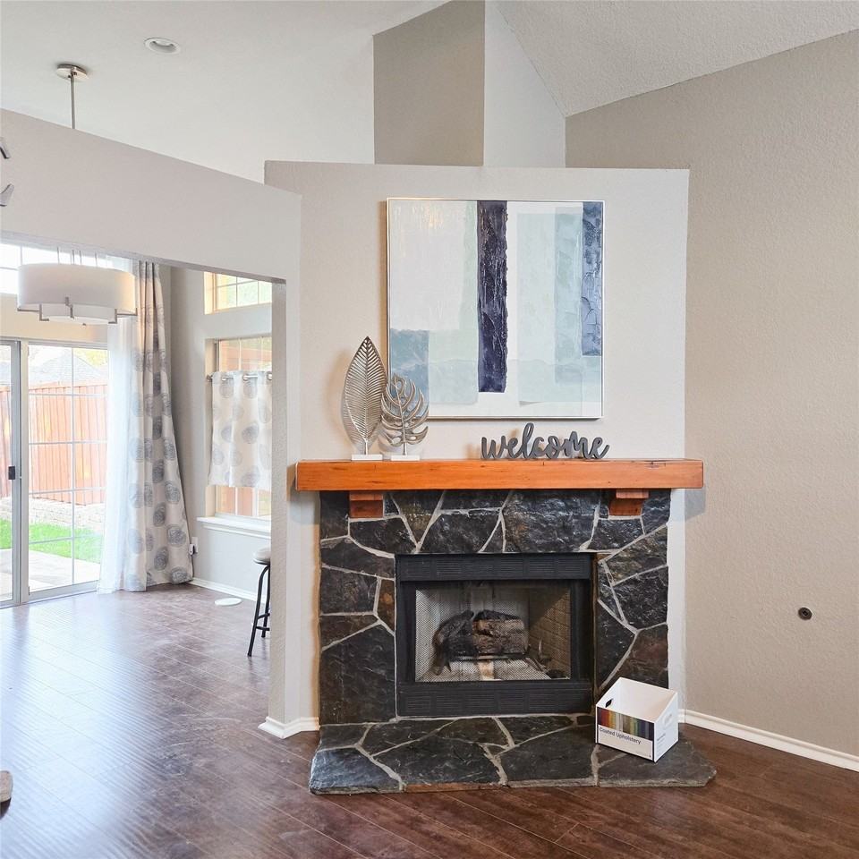 10300 Concord Dr - Photo 3 of 23