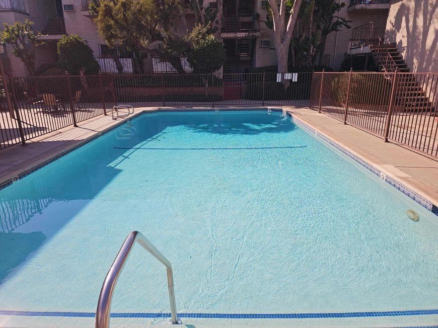 7435 Sepulveda Blvd - Photo 7 of 10