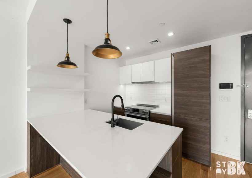 610 Myrtle Ave - Photo 4 of 10