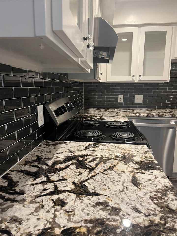 3121 Rosedale Ave - Photo 2 of 16