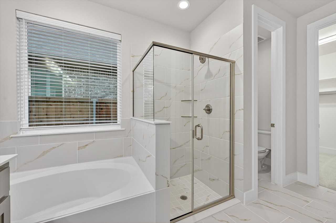 4123 Windy Point Rd - Photo 3 of 29