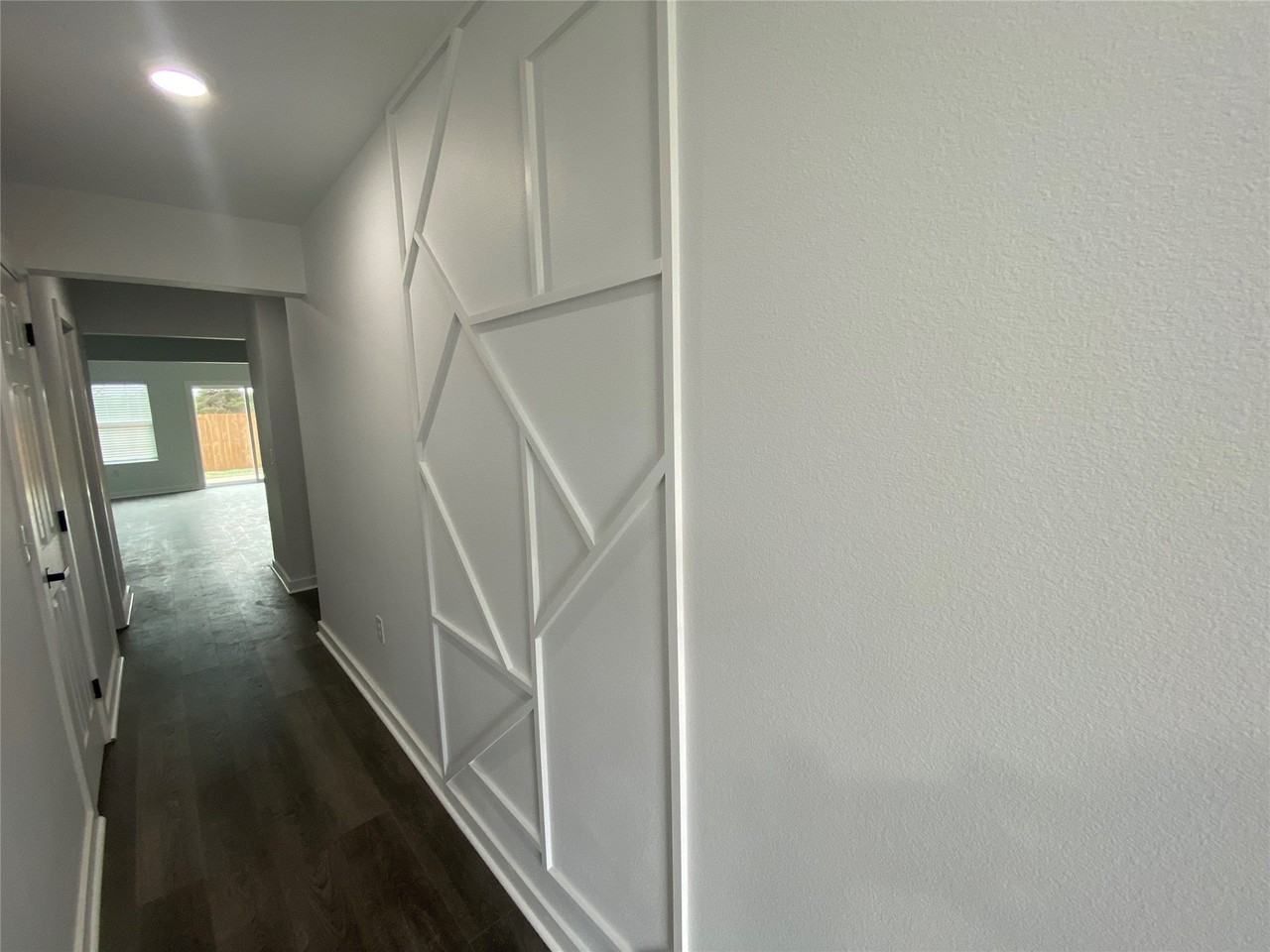 340 Sunnyside Dr #B - Photo 5 of 23