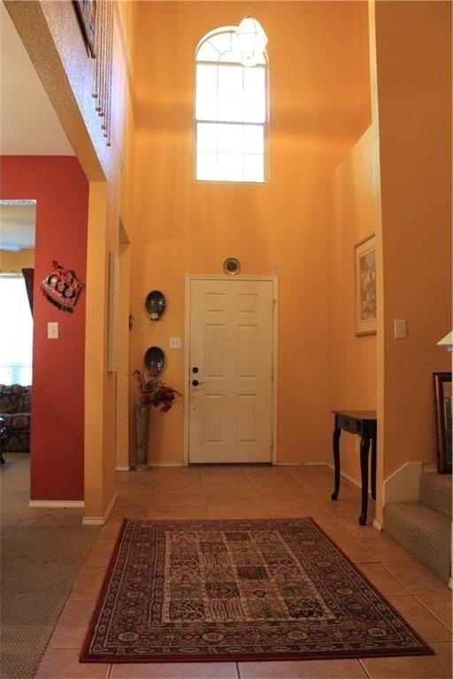 2425 Collier Dr - Photo 4 of 19