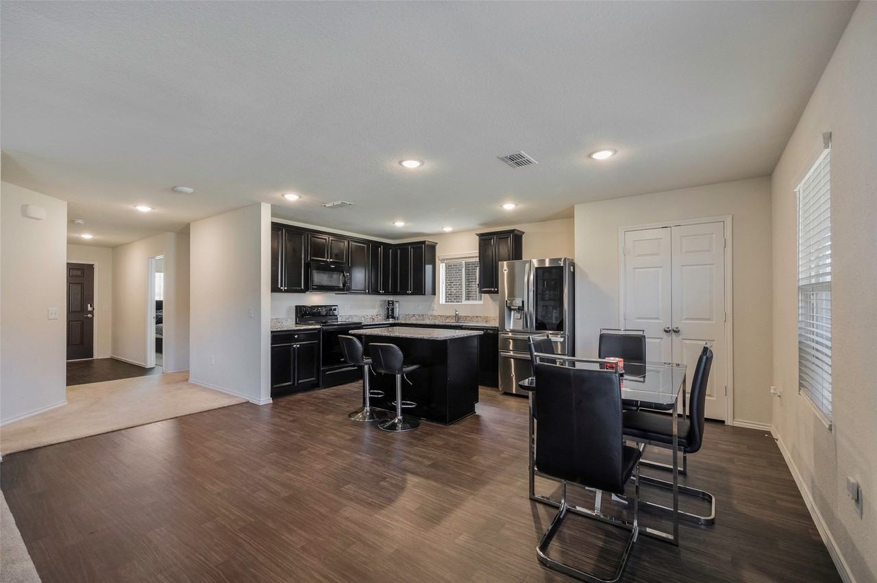 1233 Trace Dr - Photo 6 of 24
