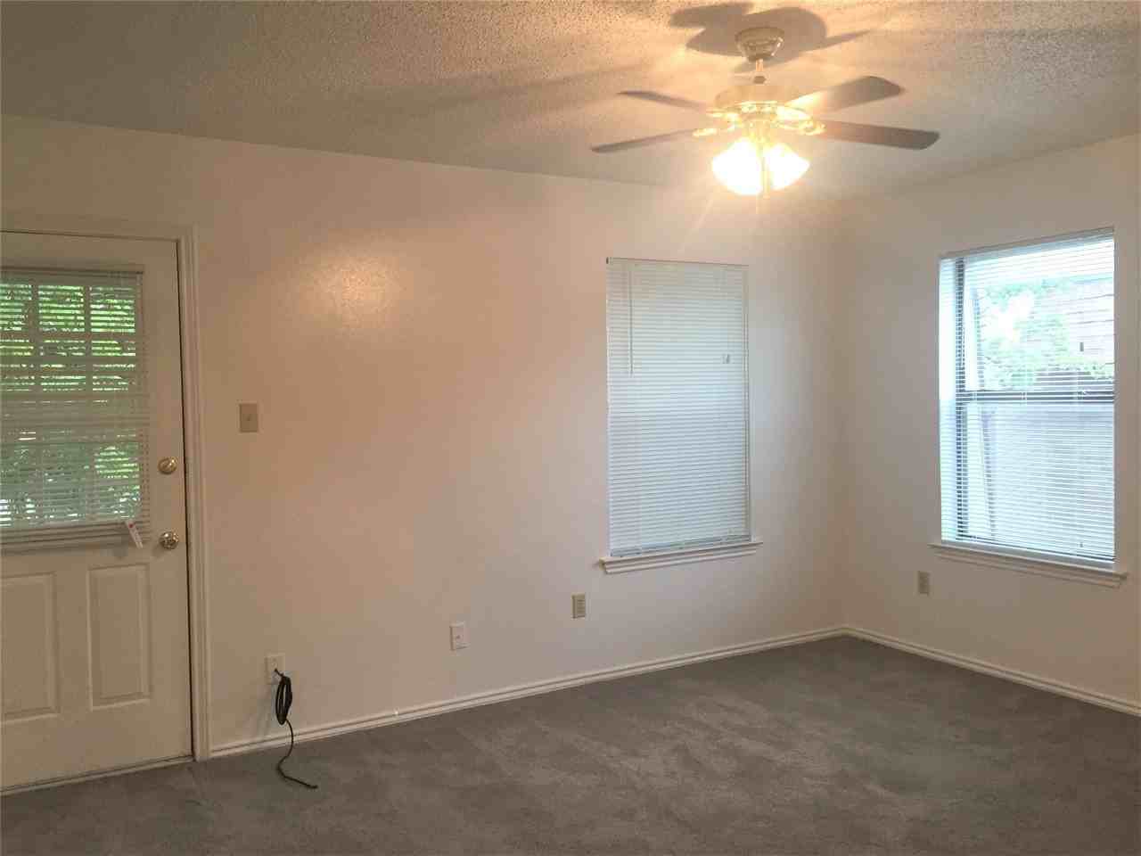 2112 Edwin St - Photo 4 of 8