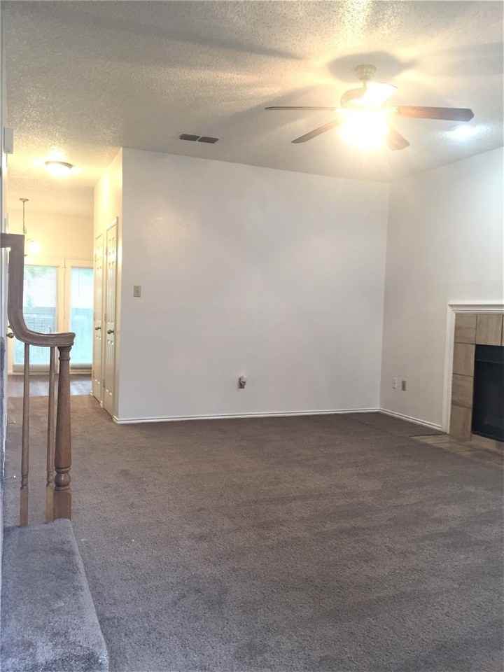 2112 Edwin St - Photo 6 of 8