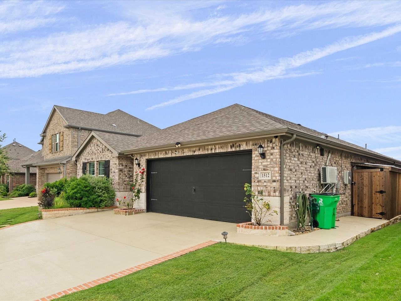1512 Berry Ridge Trl - Photo 2 of 35