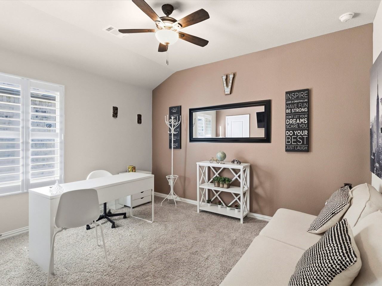 1512 Berry Ridge Trl - Photo 5 of 35