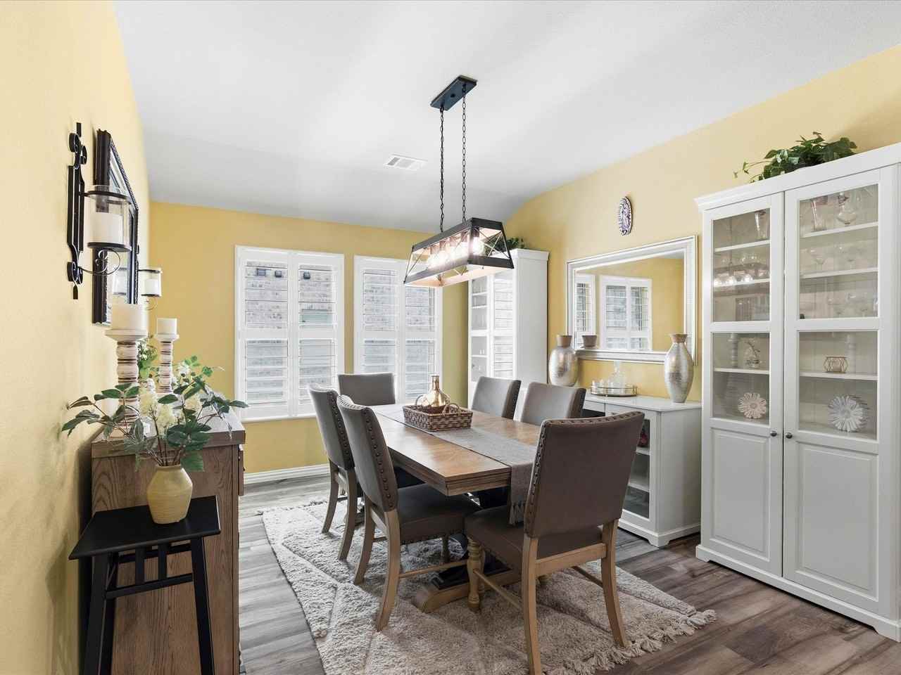1512 Berry Ridge Trl - Photo 7 of 35