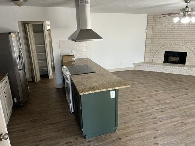 5217 Gates Dr - Photo 3 of 11