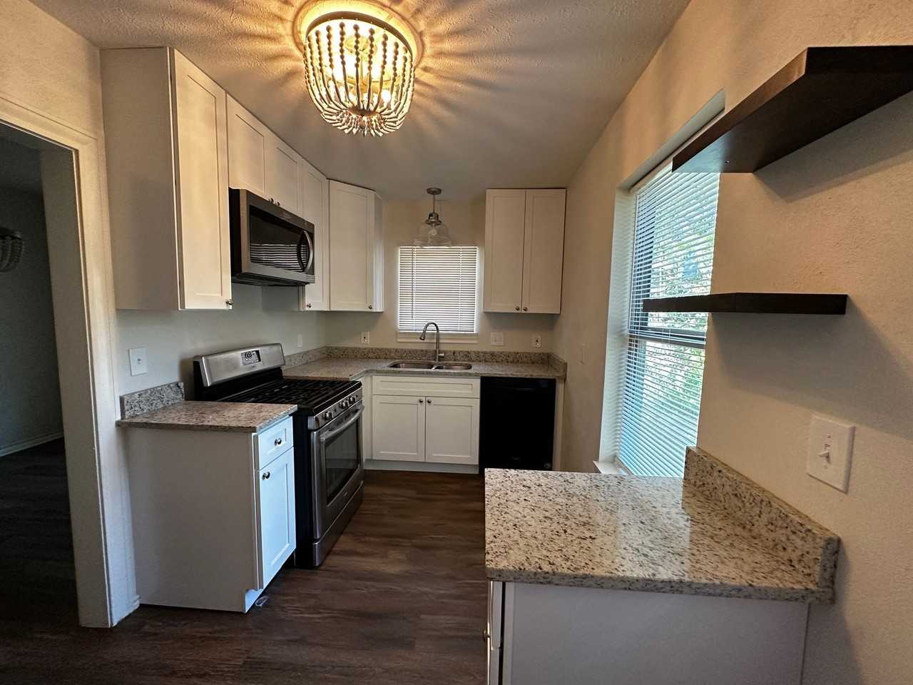 3417 Clary Ave - Photo 3 of 23