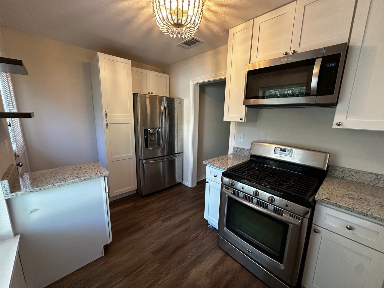 3417 Clary Ave - Photo 4 of 23