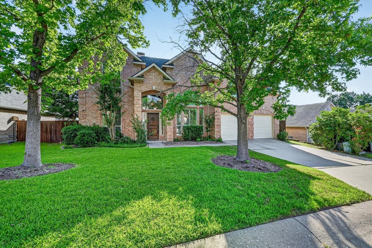 3102 Southwood Dr - Photo 2 of 28